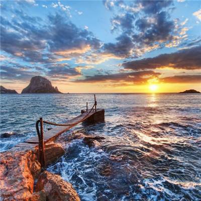 自称日本自卫队现役官员强闯中国驻日本大使馆，外交部：严正交涉，强烈抗议